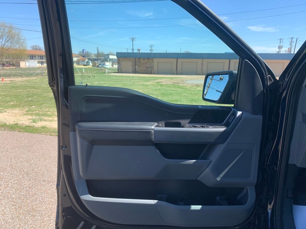 2023 Ford F-150 XLT photo 11