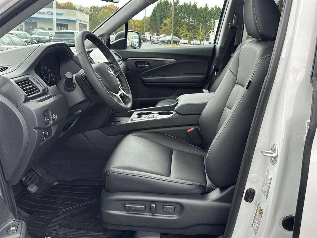2025 Honda Ridgeline RTL photo 2