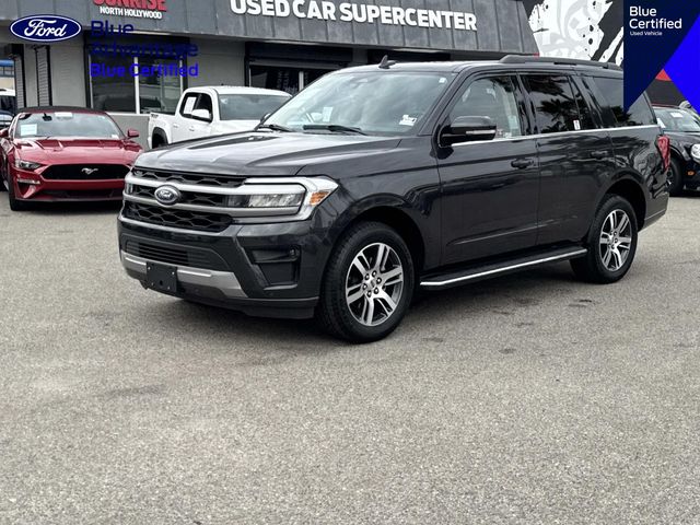 2023 Ford Expedition XLT's photo