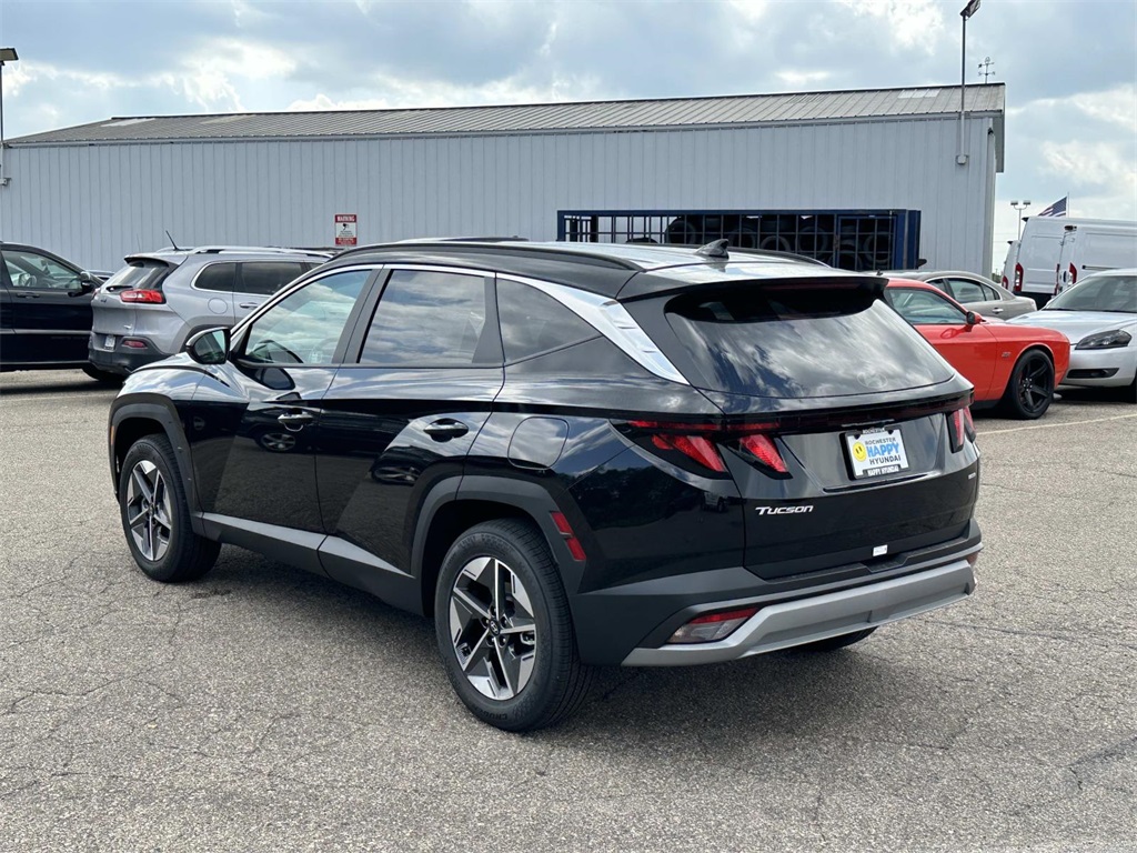 Used 2025 Hyundai Tucson SEL with VIN 5NMJBCDE1SH454864 for sale in Rochester, Minnesota