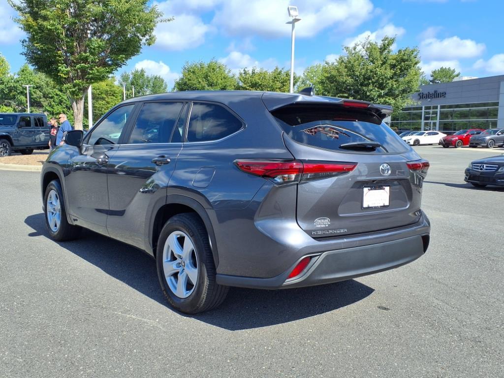 2023 Toyota Highlander L photo 15