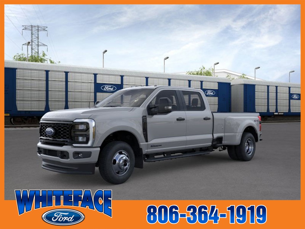 2026 Ford F-350 Super Duty XL's photo