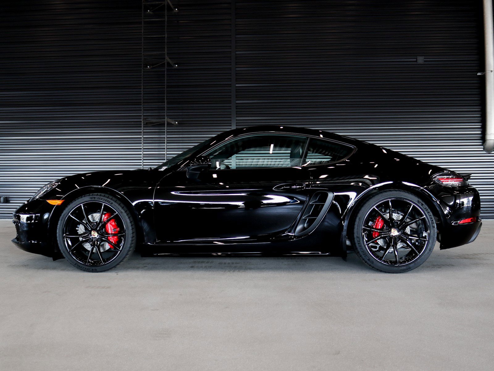 New 2025 Black Porsche S image 2