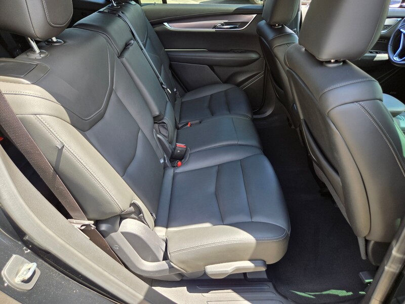 2021 Cadillac XT6 Luxury photo 12