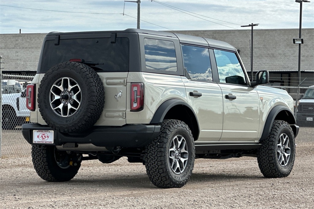 2025 Ford Bronco Badlands photo 4