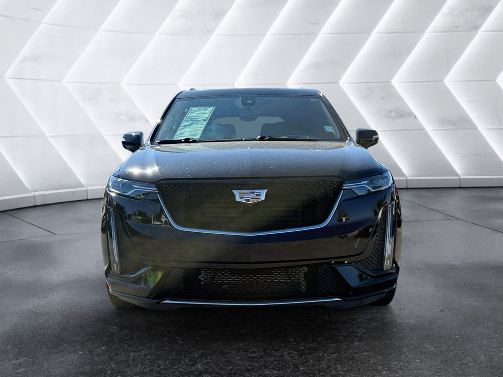 2023 Cadillac XT6 Sport photo 2