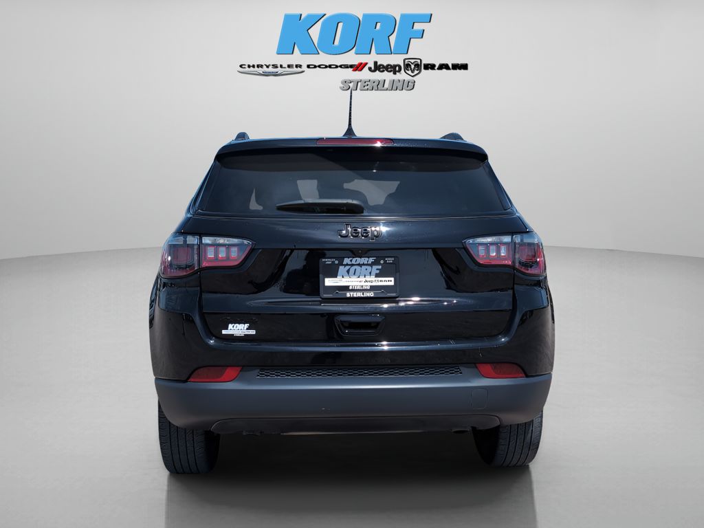 2023 Jeep Compass Altitude photo 3