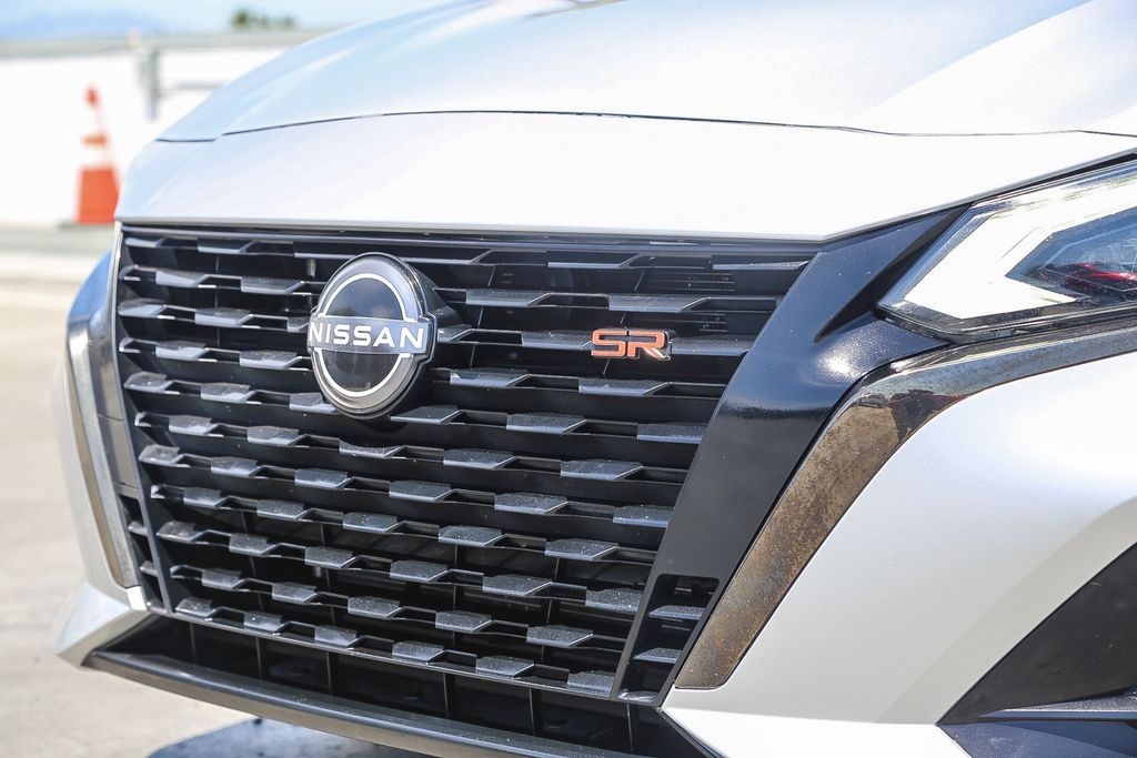2023 Nissan Altima 2.5 SR photo 4