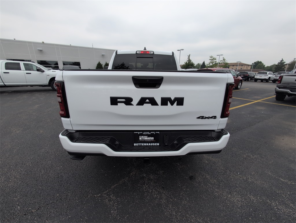 2025 Ram 1500 Tradesman photo 16