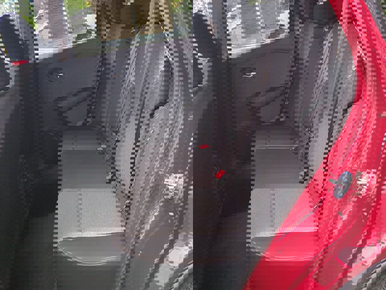2023 Nissan Rogue SV photo 12