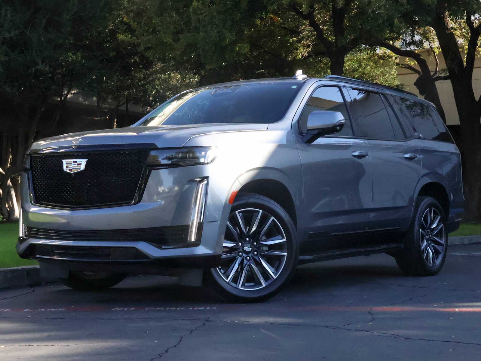 2021 Cadillac Escalade Sport's photo