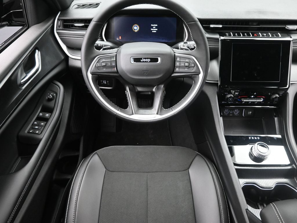 2025 Jeep Grand Cherokee Altitude X photo 10