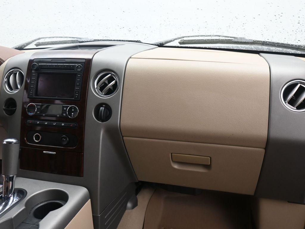 2008 Ford F-150 King Ranch photo 2