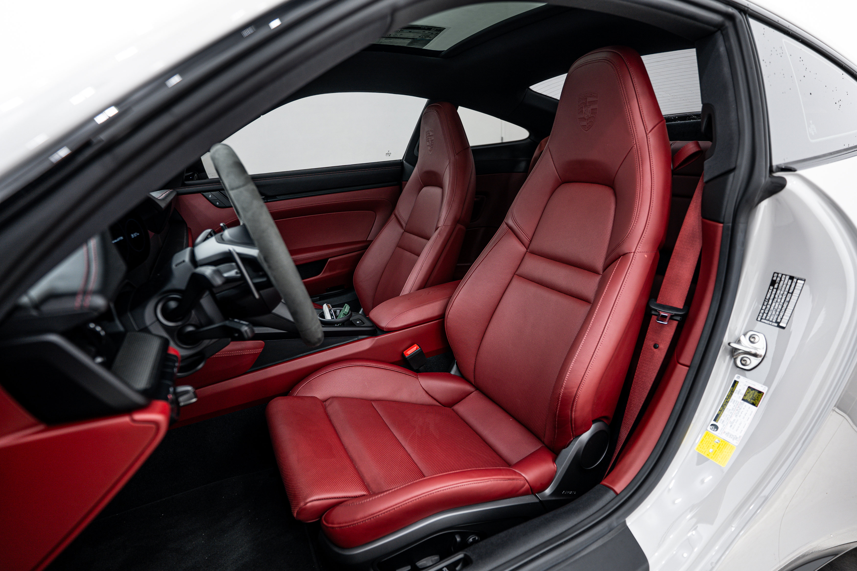 2024 Porsche 911 4S 4 GTS photo 4