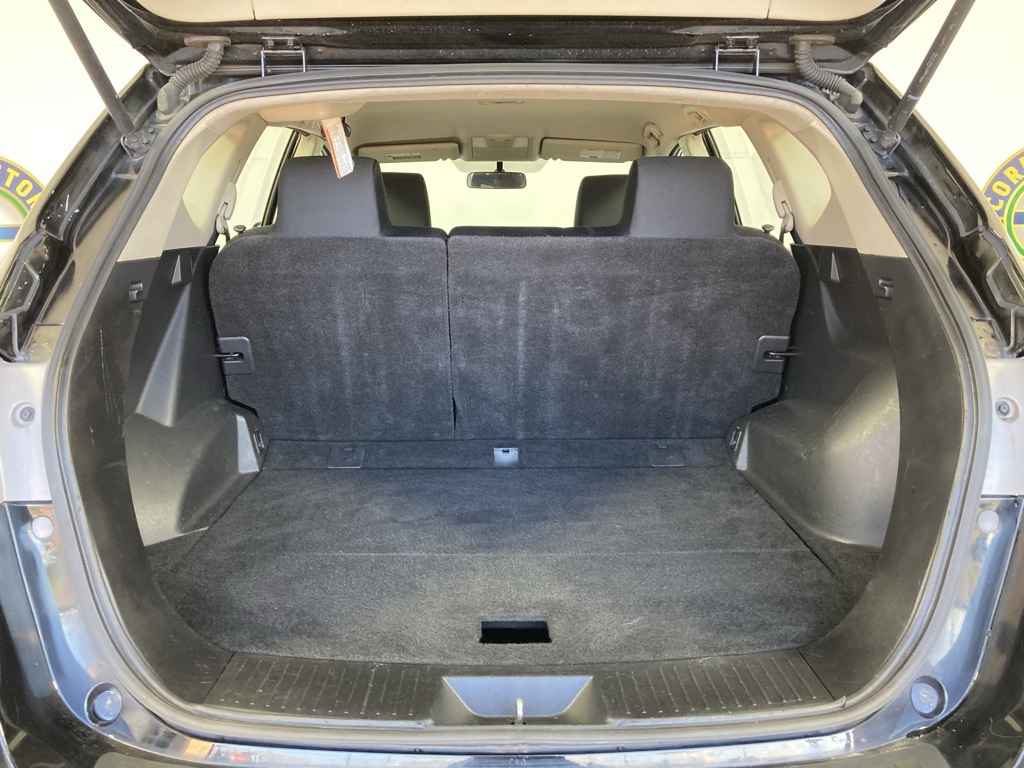 2015 Nissan Rogue Select S photo 19