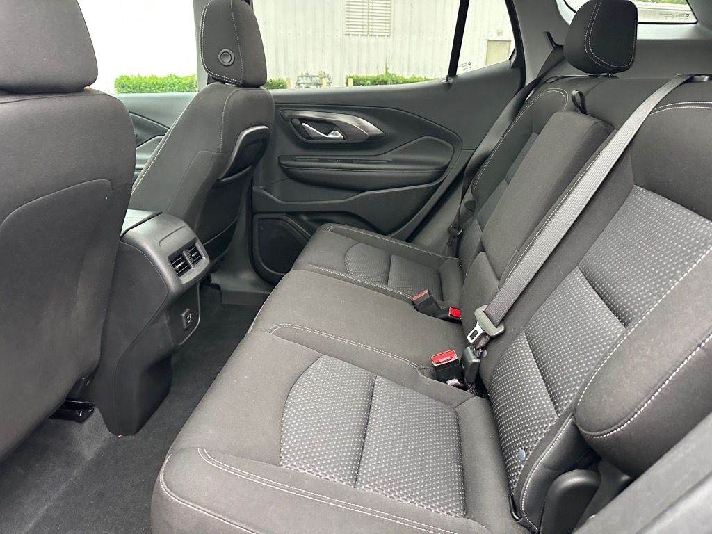 2022 Gmc Terrain SLE photo 14