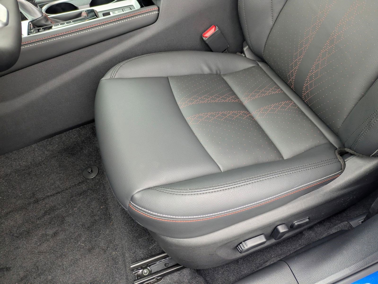 2025 Nissan Altima SR photo 4