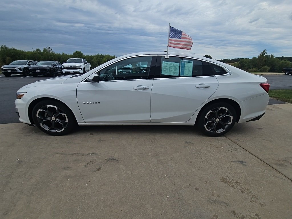 2023 Chevrolet Malibu 1LT photo 4