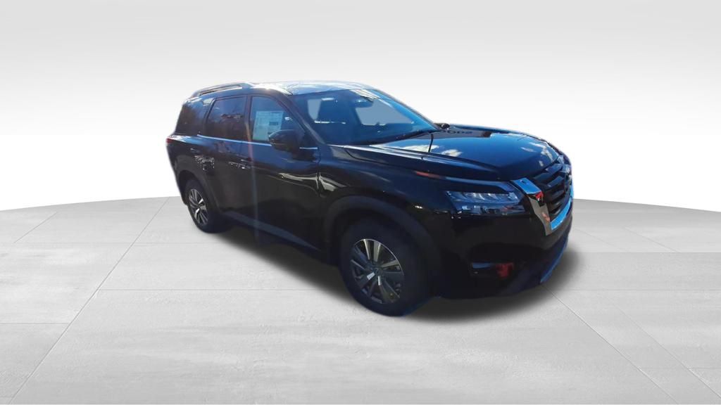 2025 Nissan Pathfinder SL photo 4