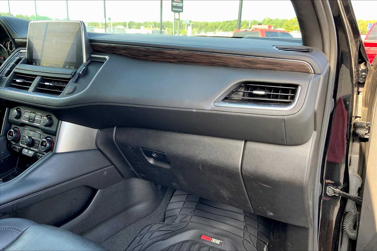 2021 Chevrolet Tahoe Z71 photo 16