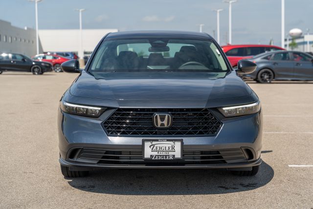 2025 Honda Accord LX photo 2