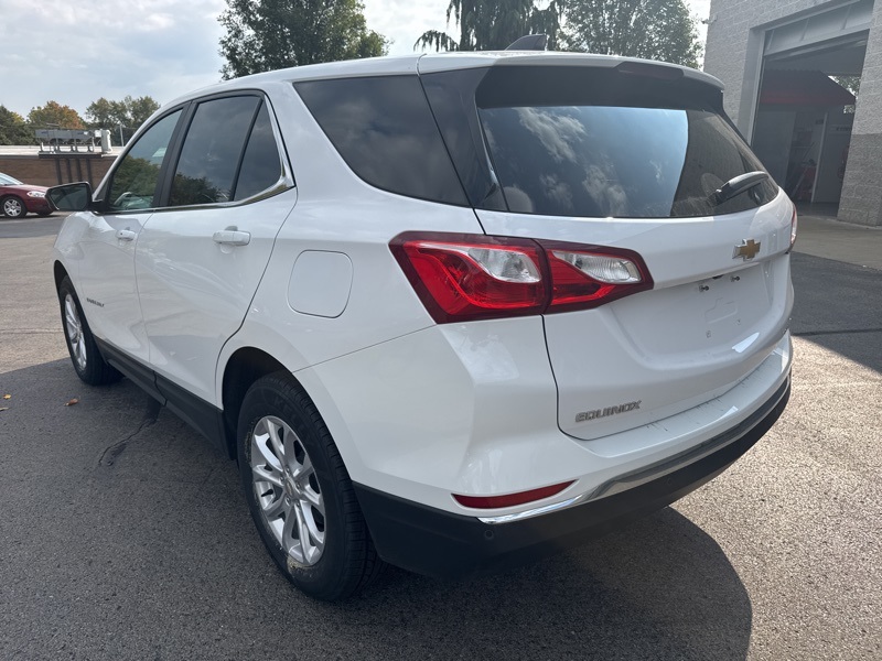 2021 Chevrolet Equinox LT photo 5