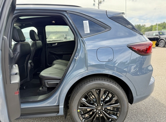 2025 Ford Escape Hybrid ST-Line Elite photo 25