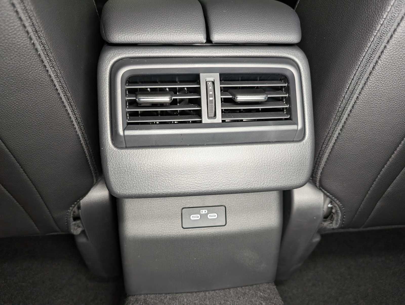 2025 Mazda CX-50 2.5 Select photo 15