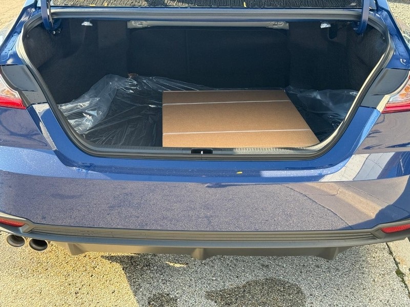 2026 Toyota Camry SE photo 3