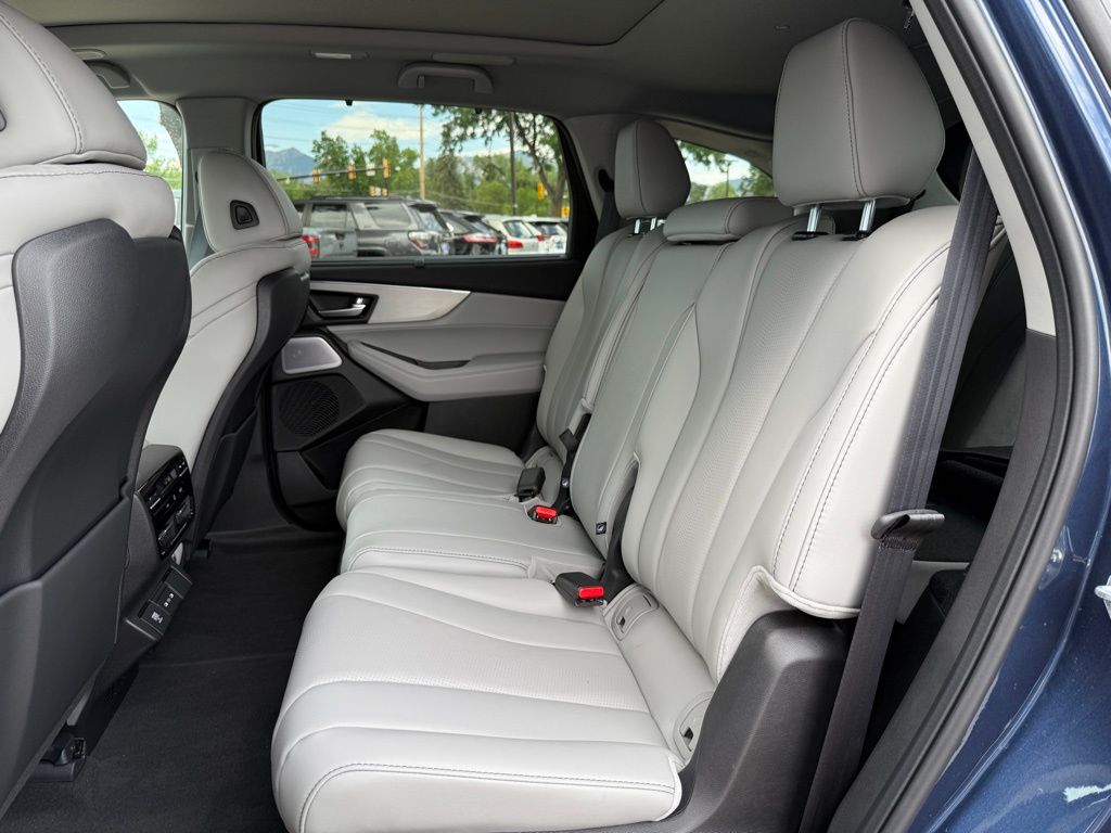 2026 Acura MDX SH-AWD Technology photo 13