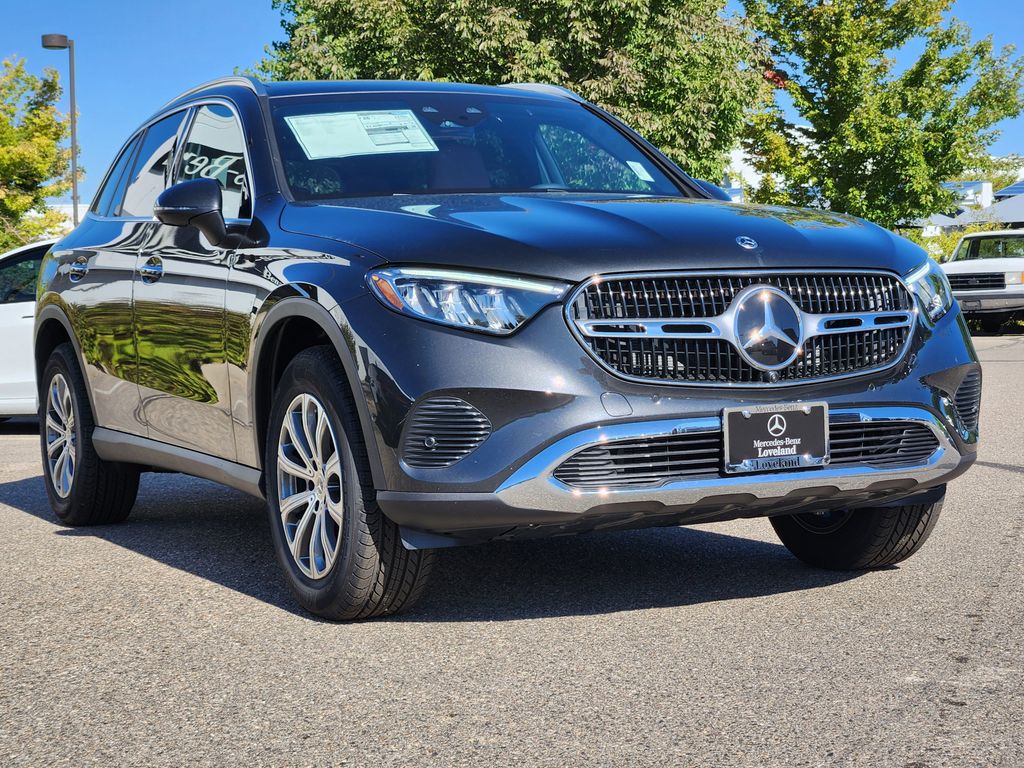 2026 Mercedes-Benz GLC Base's photo