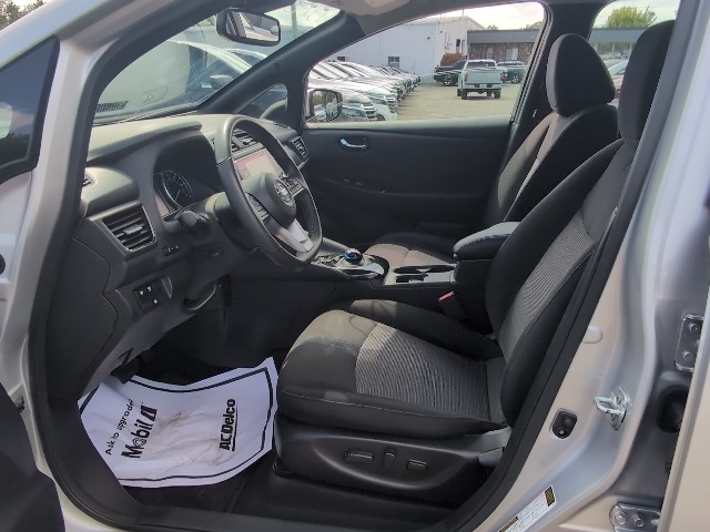 2019 Nissan Leaf SV Plus photo 12