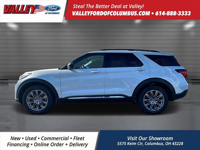 2025 Ford Explorer photo 4