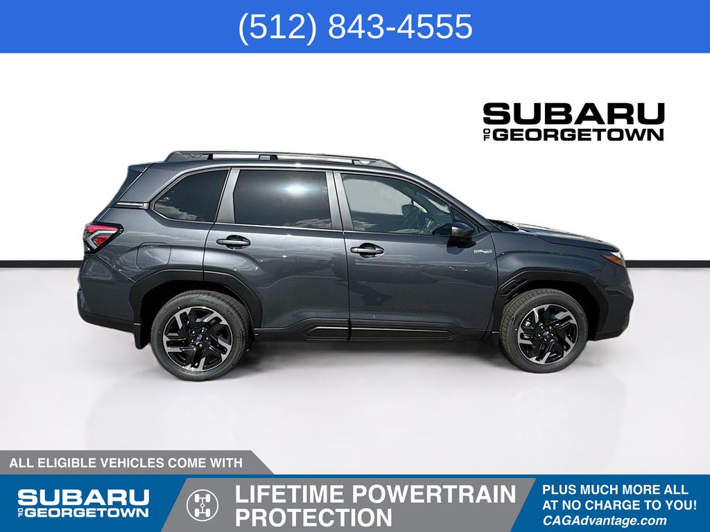 2025 Subaru Forester Premium photo 8