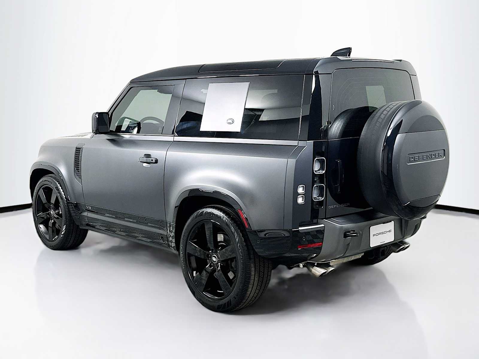 2024 Land Rover Defender Carpathian Edition photo 3