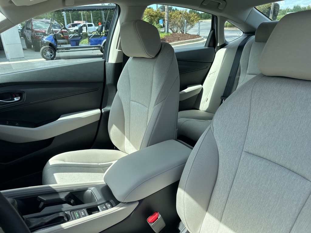 2025 Honda Accord LX photo 23