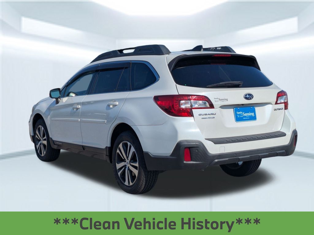 2019 Subaru Outback 2.5i photo 3