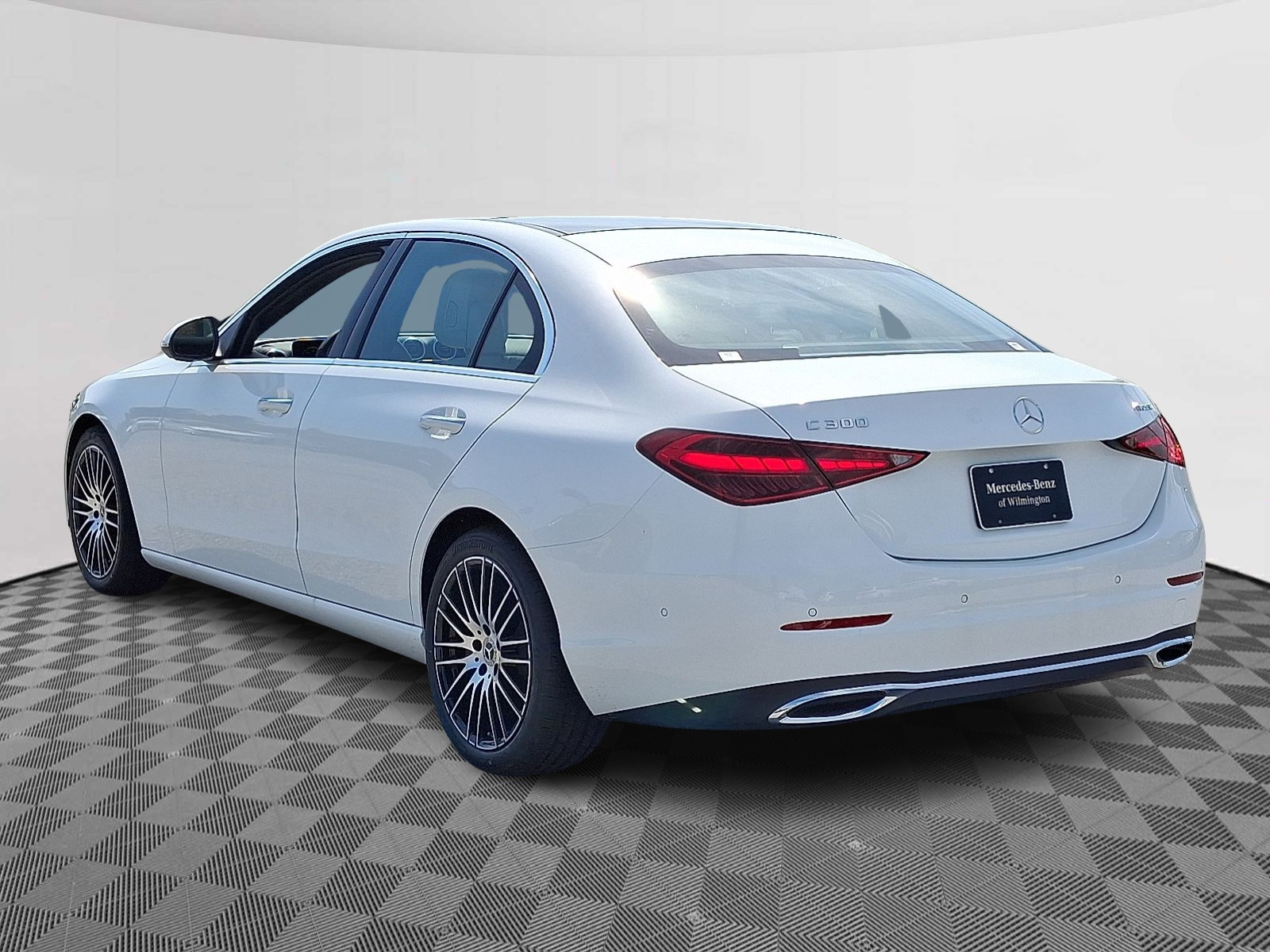 2025 Mercedes Benz C 300 4MATIC photo 4