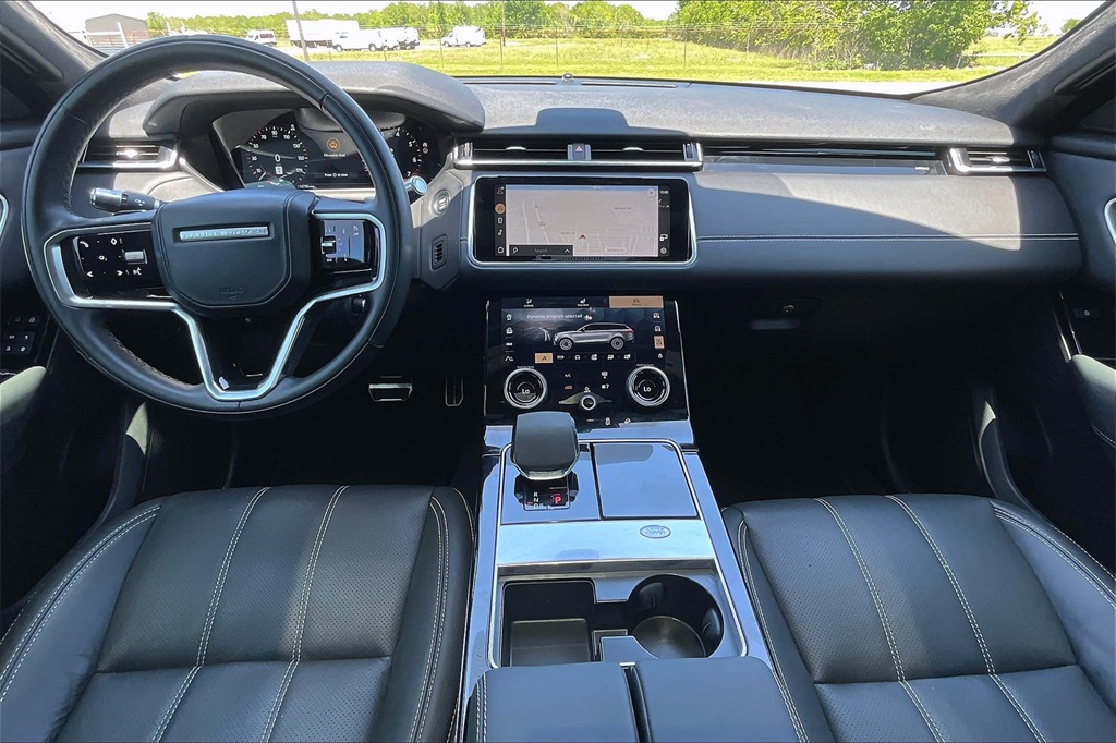 2023 Land Rover Range Rover Velar R-Dynamic S photo 4