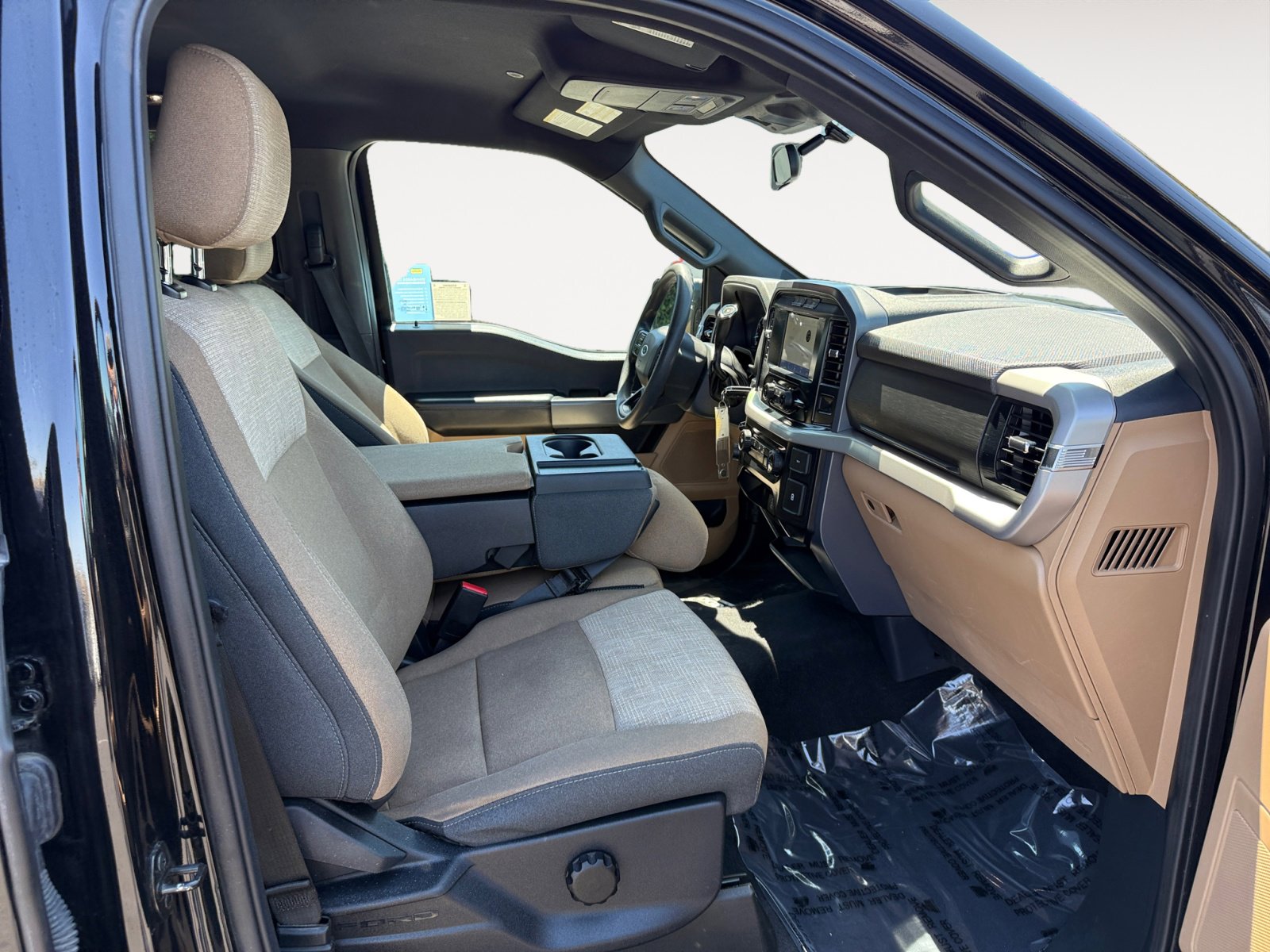 2023 Ford F-150 XLT photo 18