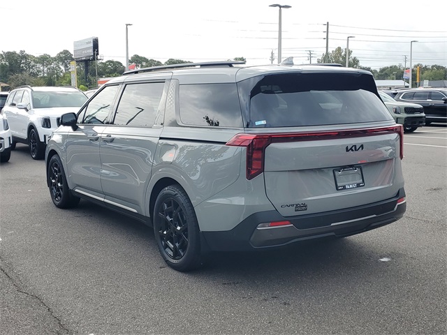 2026 Kia Carnival SX photo 4