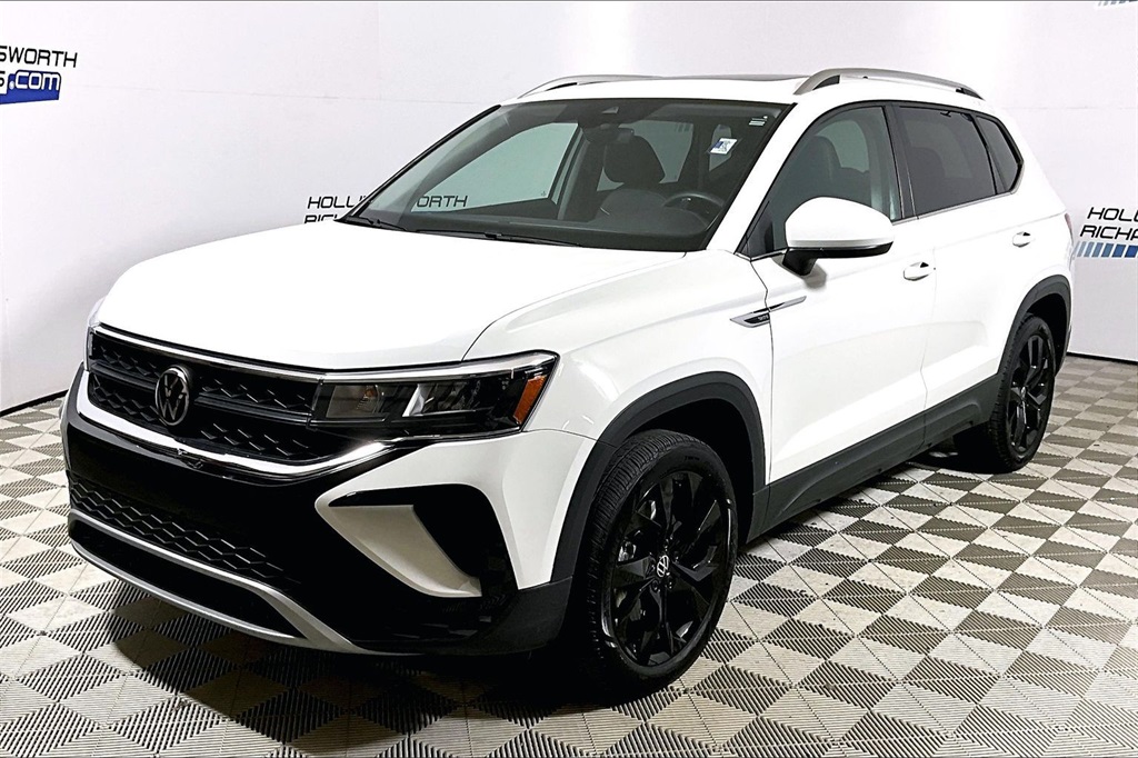 2024 Volkswagen Taos SE