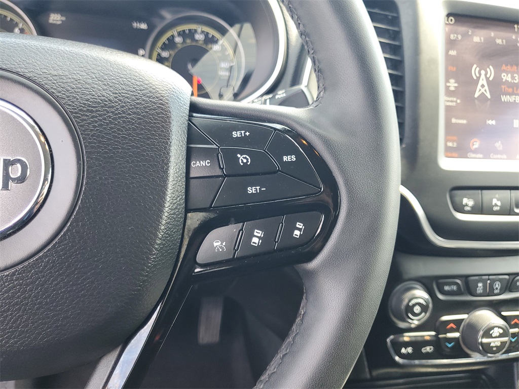2023 Jeep Cherokee Altitude photo 13