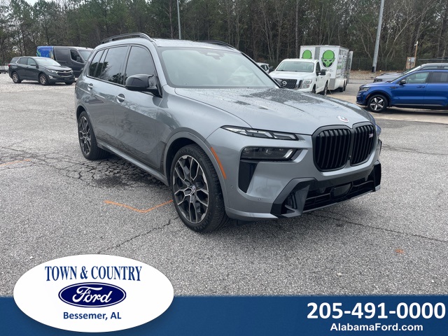 2023 BMW X7 M60i's photo
