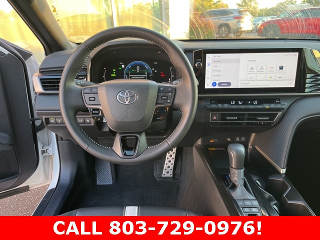 2025 Toyota Camry SE photo 18
