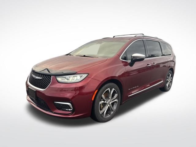 2023 Chrysler Pacifica Pinnacle's photo