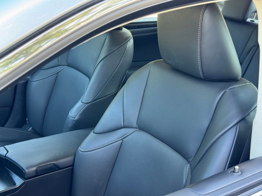 2023 Lexus ES 300h photo 15