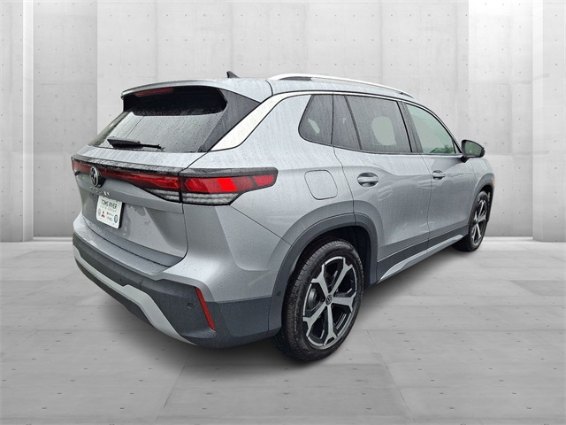 2025 Volkswagen Tiguan SE photo 3