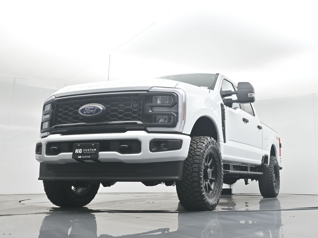 2025 Ford F-250 photo 47