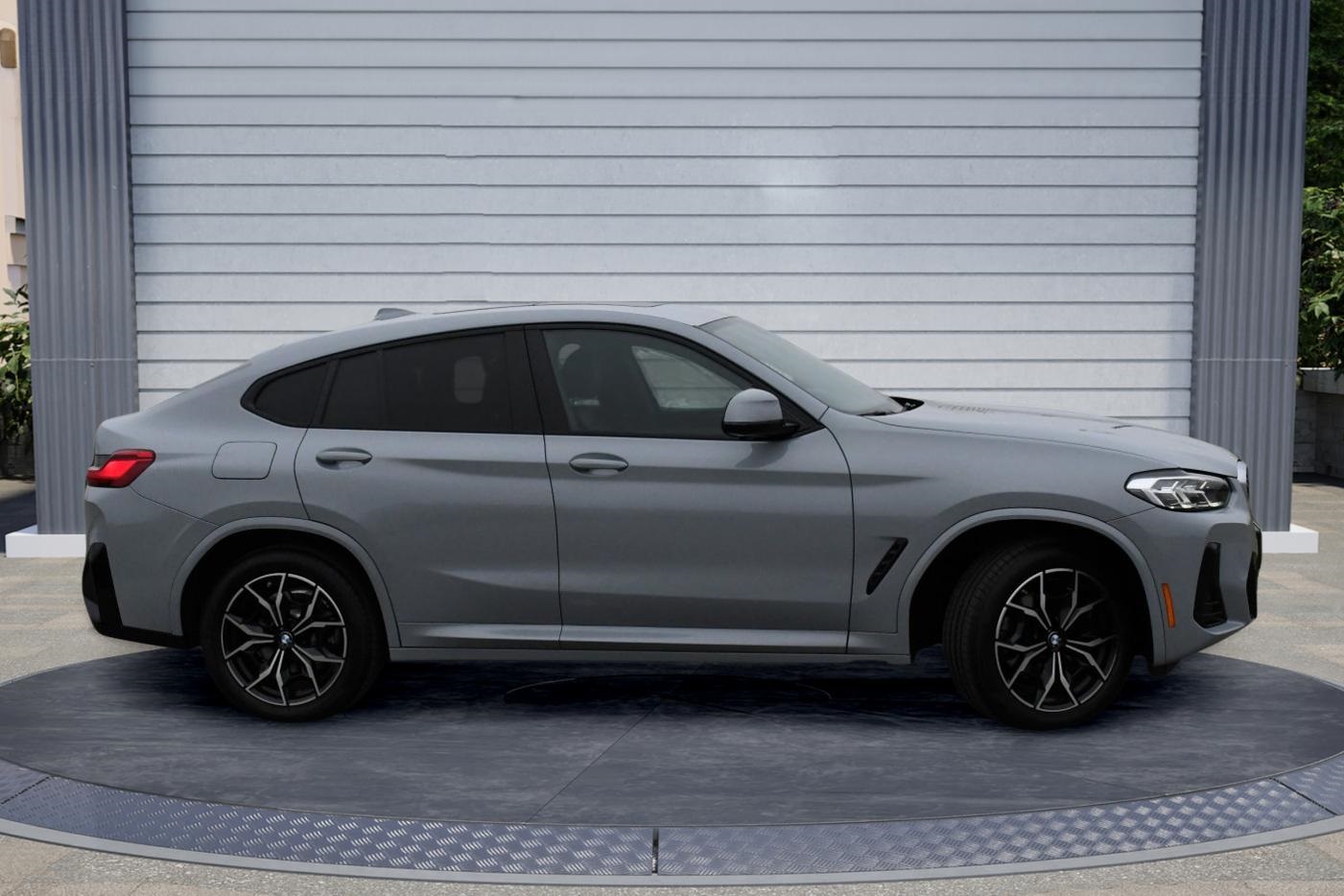 2023 Bmw X4 xDrive30i photo 2